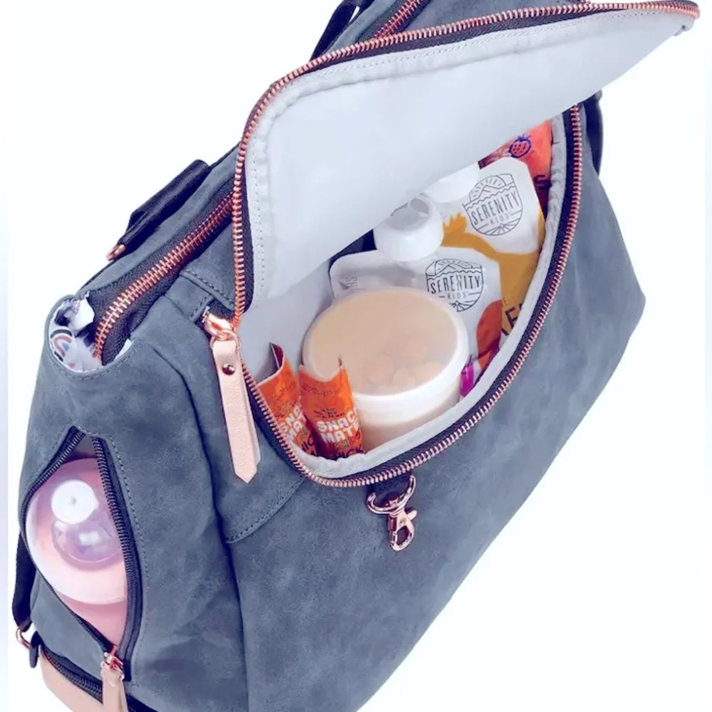 NWOT Petunia Pickle Bottom Pivot Diaper Backpack Blue & Blush